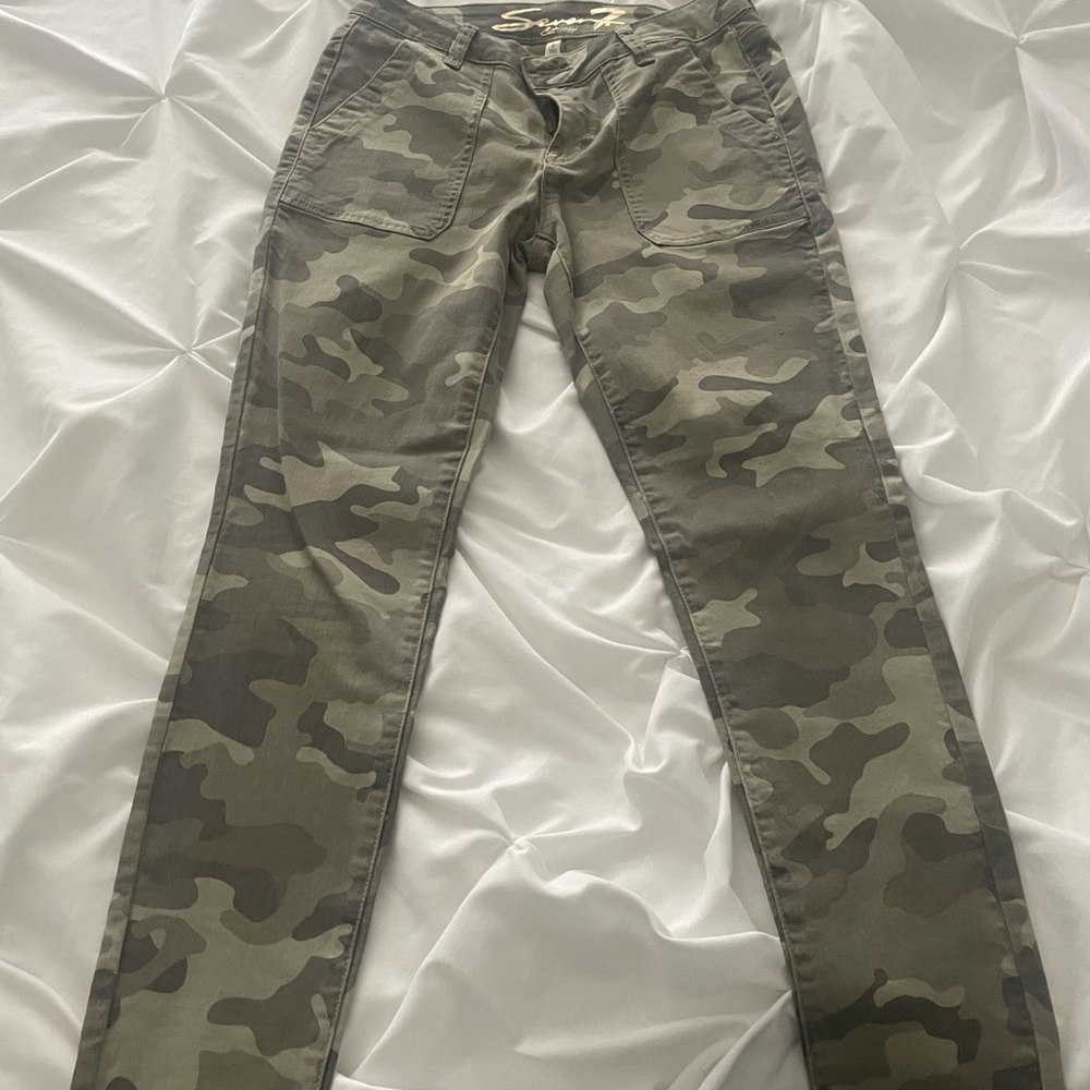Seven camo pants
